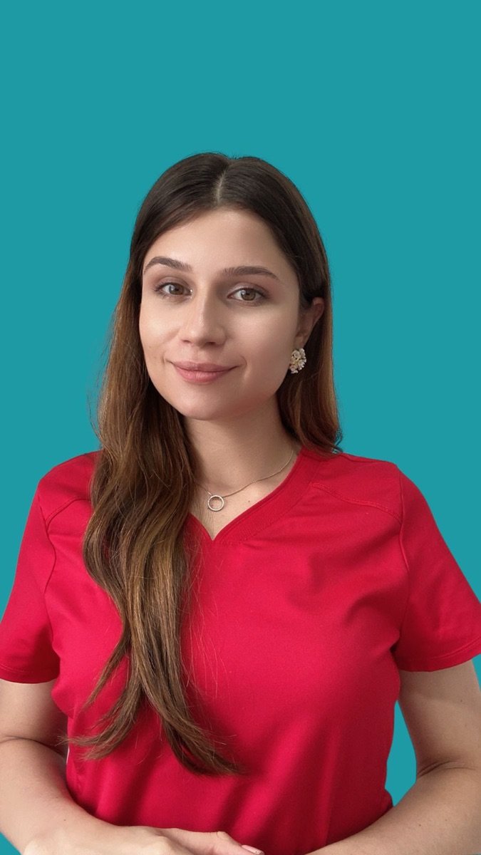 Retrato de la Dra. Cindy Padilla, odontóloga en Ciudad Merliot